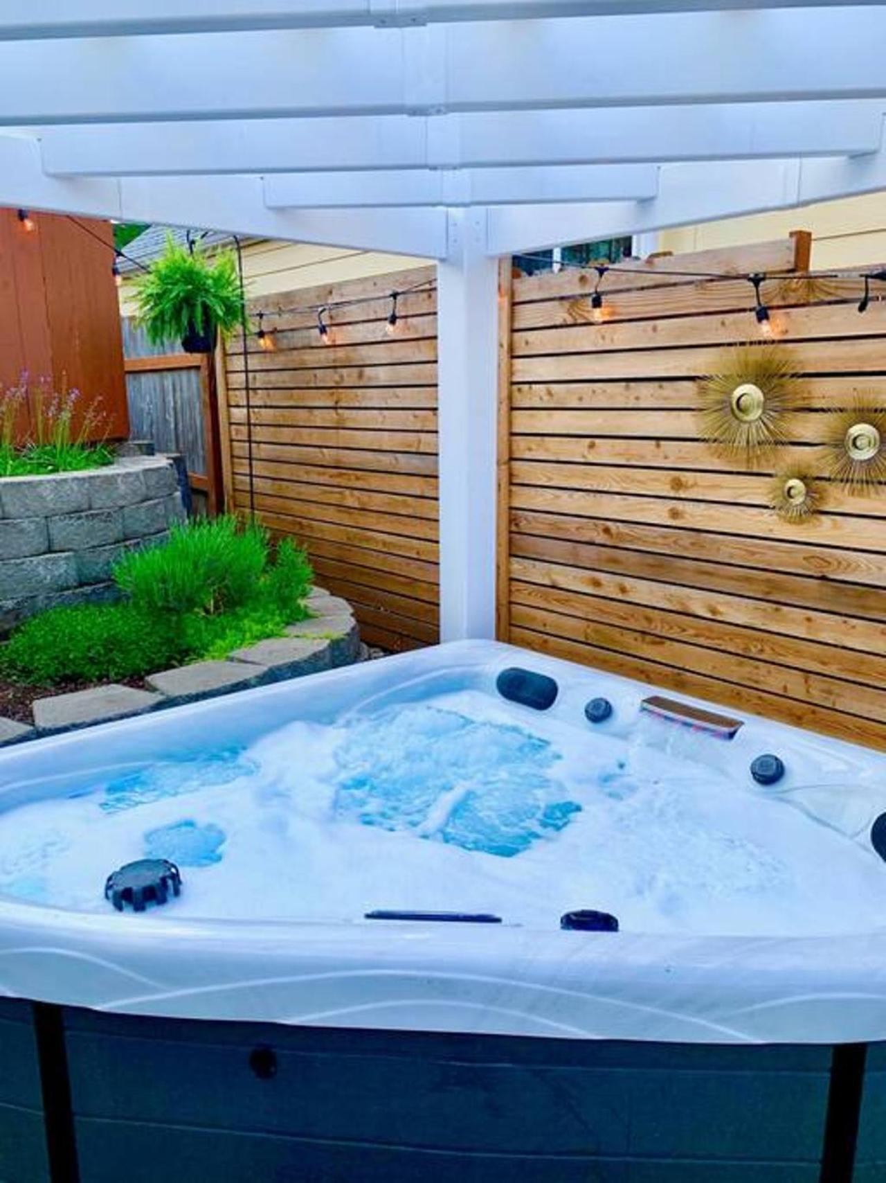 Private New Garden Apartment W Hot Tub Camas Exteriér fotografie